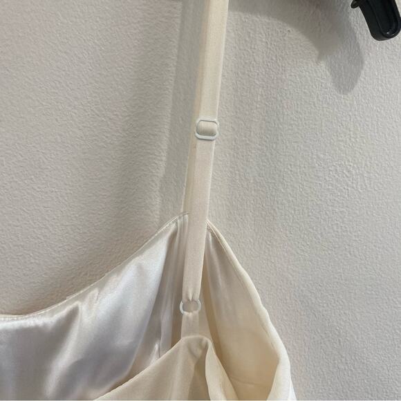 BCBGMAXAZRIA Ruffle Layered Dress Size 6P Black White Elegant Cocktail Midi - Picture 5 of 8